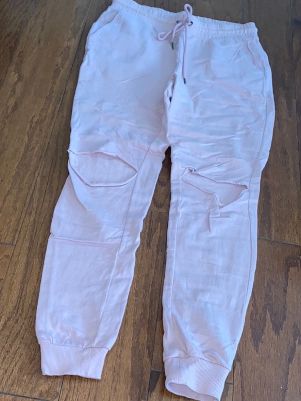 Forever 21 SIZE SMALL mauve sweatpants with knee cut outs LOT5740